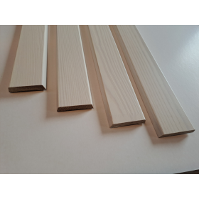 Indfatning Lud 14x65 mm x 240cm - Lud og samlet træ med samlinger der kan ses igennem lud, sælges derfor billigt. pr. m. 15 kr.